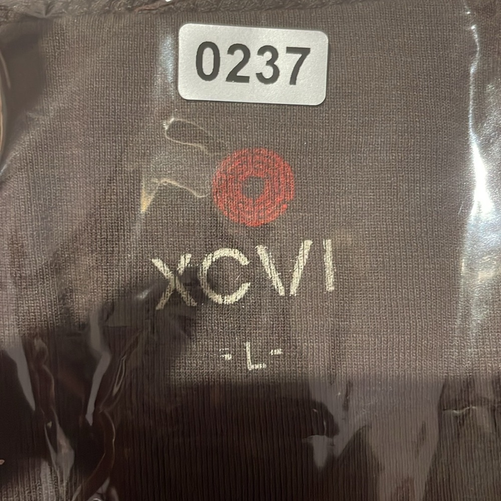 XCVI Women's embellished brass beads Brown Long Sleeve Shirt size large - Picture 5 of 5